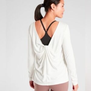 Athleta Waterfall Front Long Sleeve Yoga Top White Size XS Low Knot Back